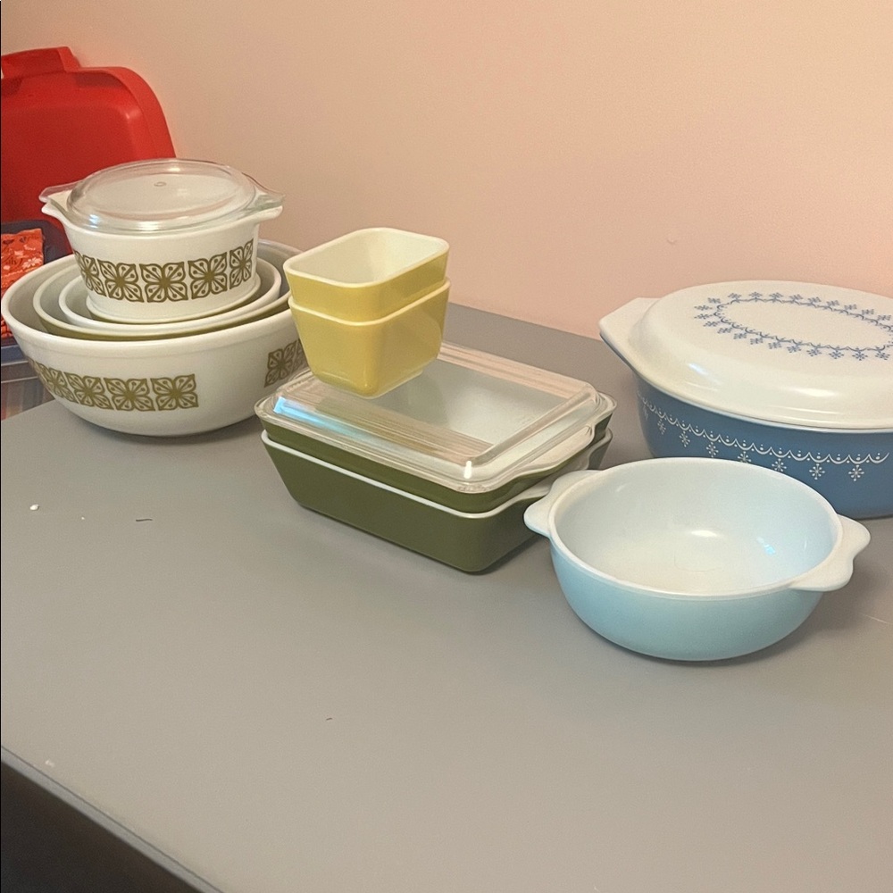 Pyrex Bakeware Collection - Blue, Yellow, Green, White